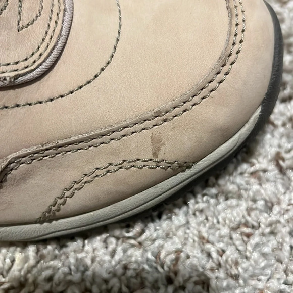 Cabelas Women’s Dry Plus Lace Up Tan Shoes - Picture 3 of 10